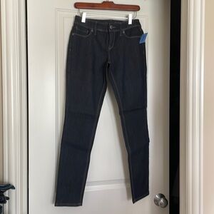 NWT limited dark denim 4short skinny jeans